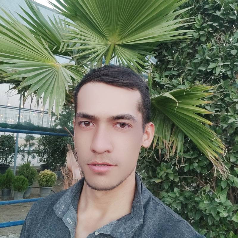 Hasan, 29, Frankfurt an der Oder German