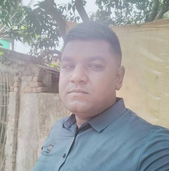 Akbar, 31, Current in pakistan