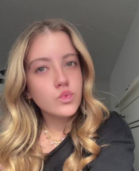 Cherry, 44, redhill surrey england