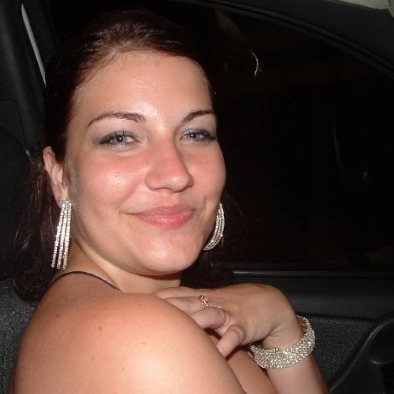 Elizabeth, 38, i am an easy going and simple lady seeking for a life partner i am a kind and god fearing lady who believe in life