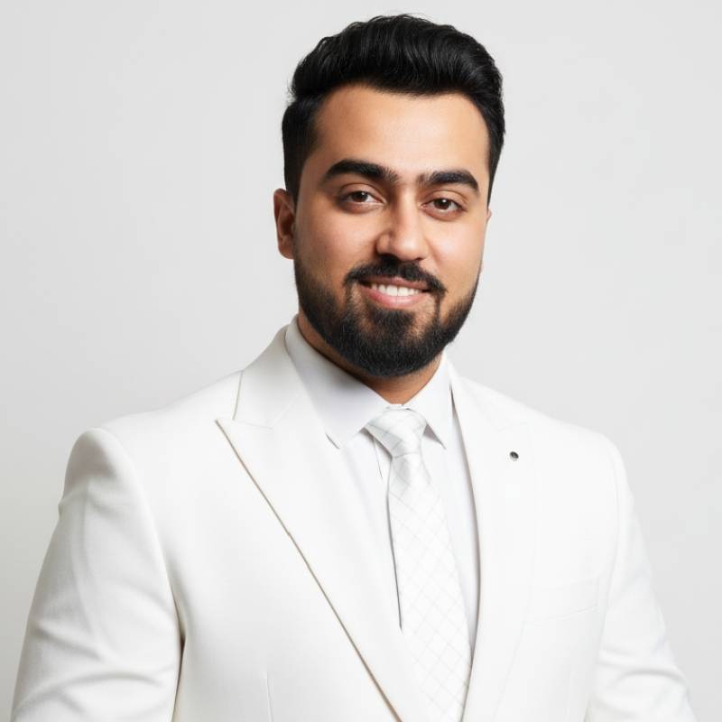 Samz Korim, 30, uk