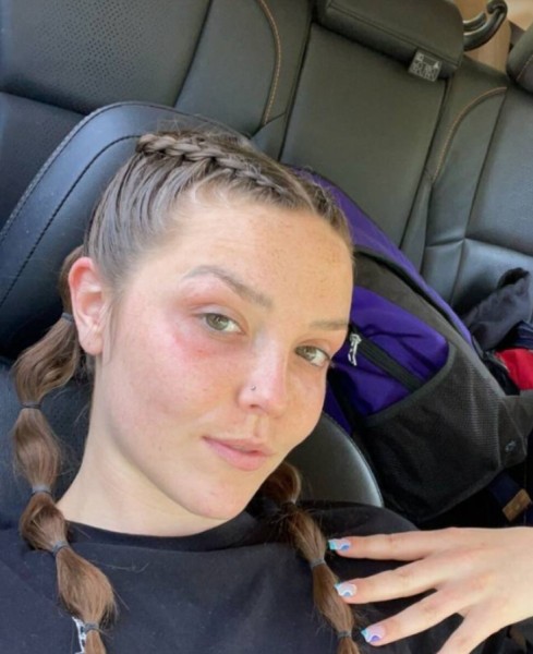 Kelly, 31, GERMANY