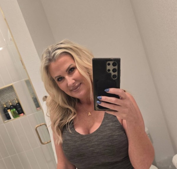Anni, 40, United States