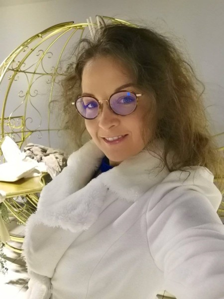 Rose, 42, United States