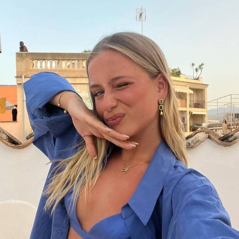 Arianna, 37, United state