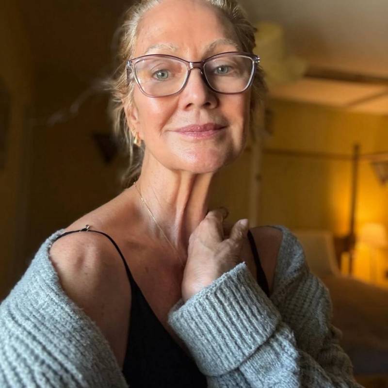 Adelaide, 50, New york