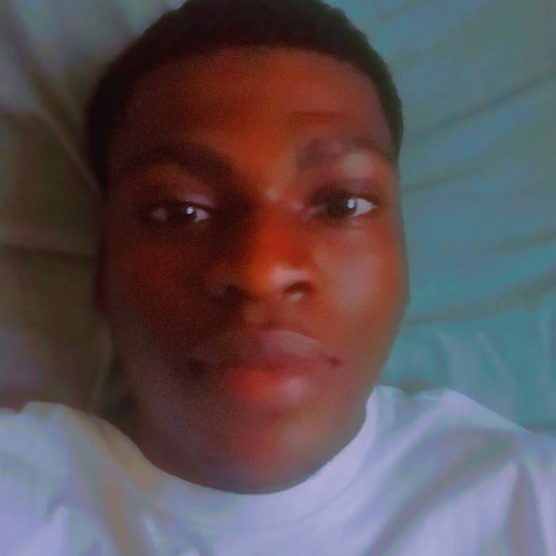 Eniola, 26, Bangladesh