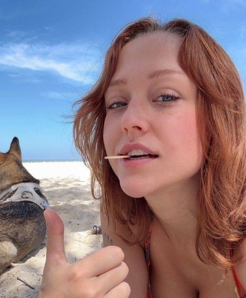 Cherly blossom, 28, Germany