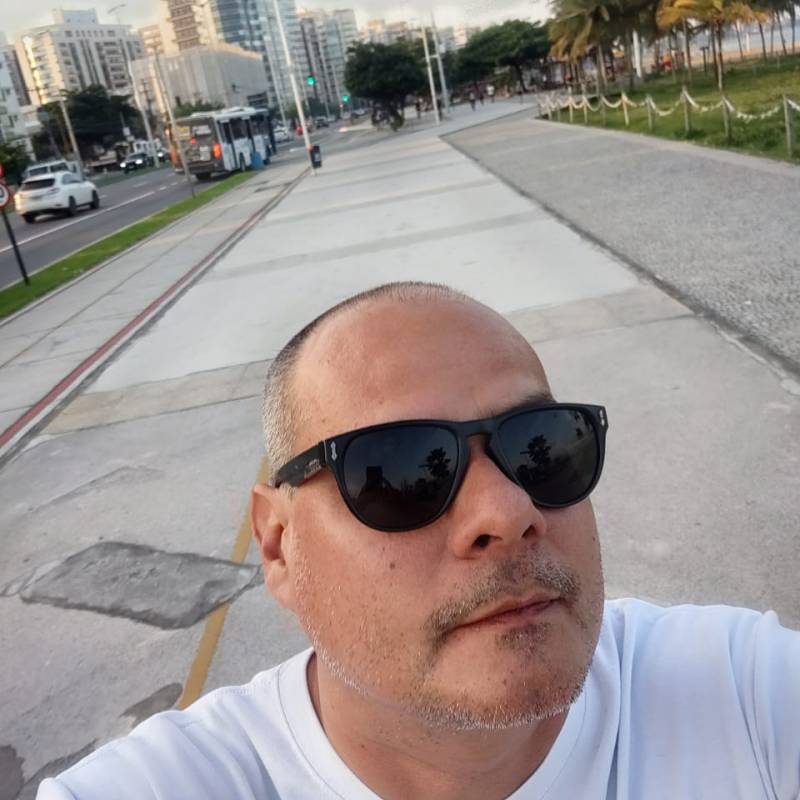 Mike, 44, Liberty Missouri