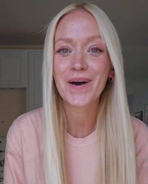 Ava, 35, Australia