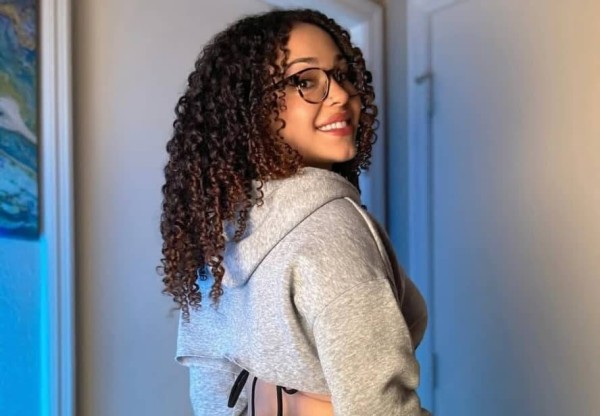 Destiny, 22, Victorville California