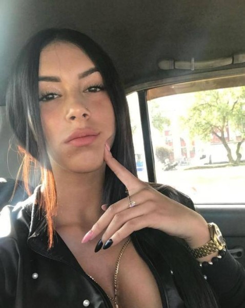 Marina, 27, Tennessee