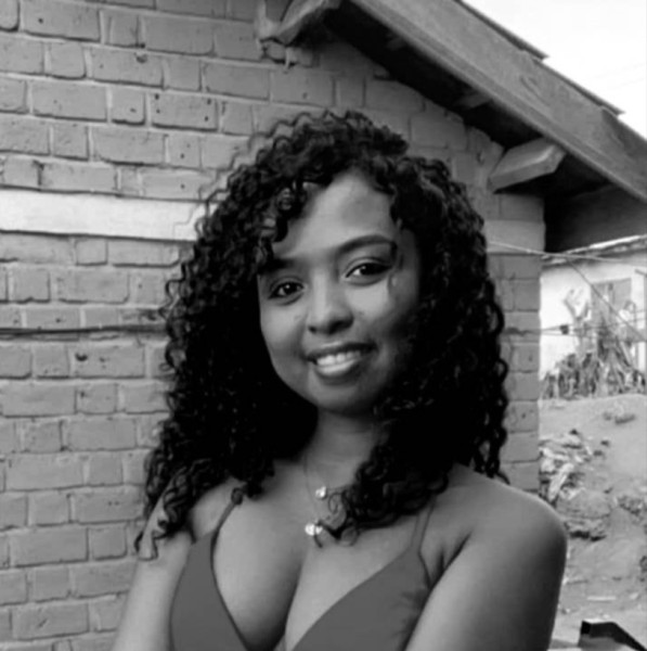 Essia, 32, New Jersey