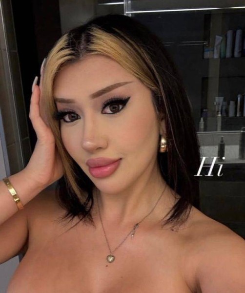 Clara, 29, Illinois