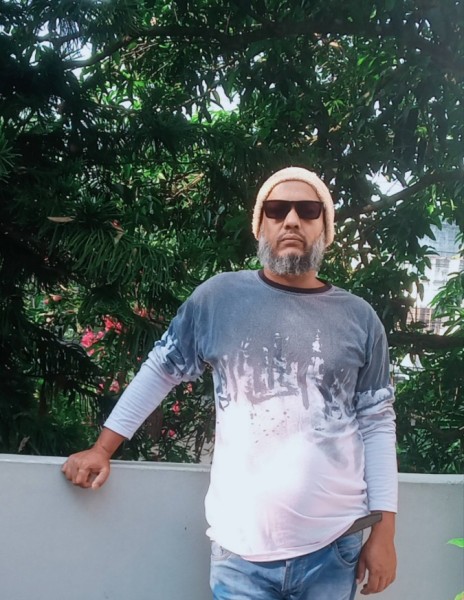 Md kuasha, 44, DHAKA Bangladesh