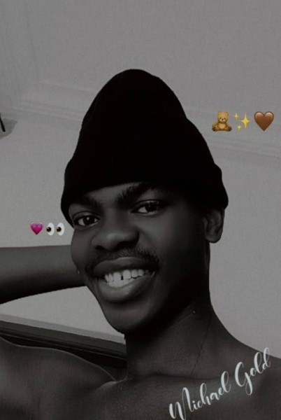 Michael Gold, 23, Simdega kullukera
