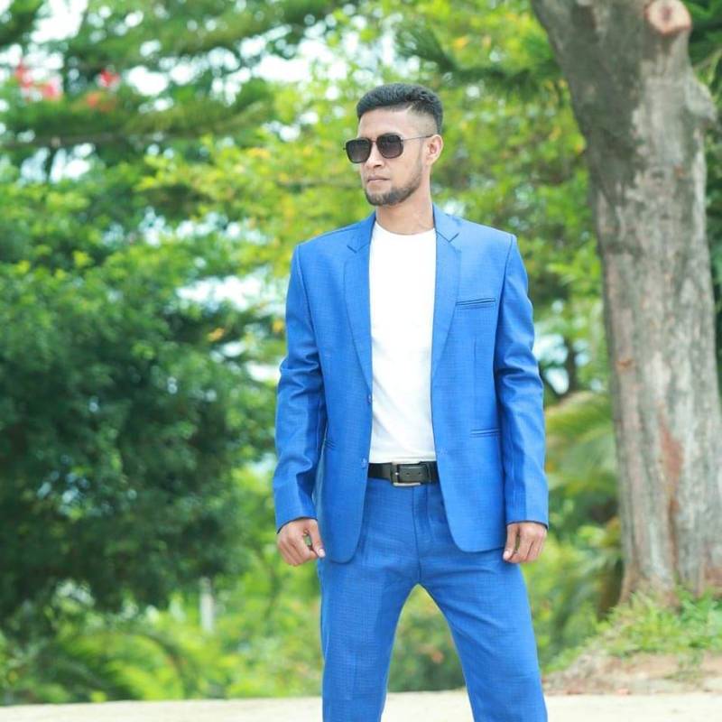 Migahn, 27, Bangladesh