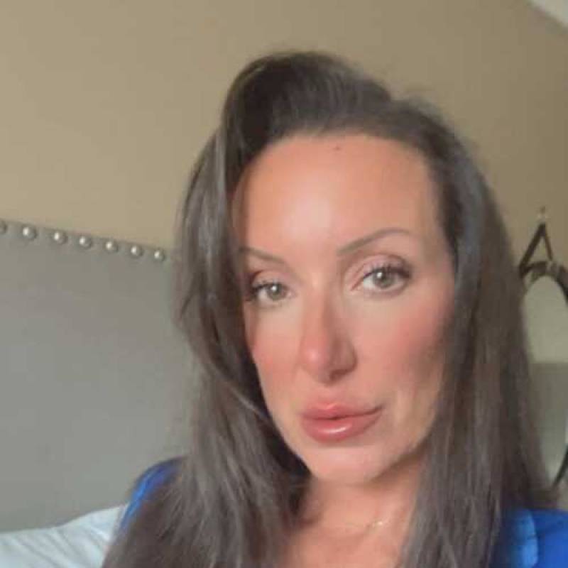 Jane, 43