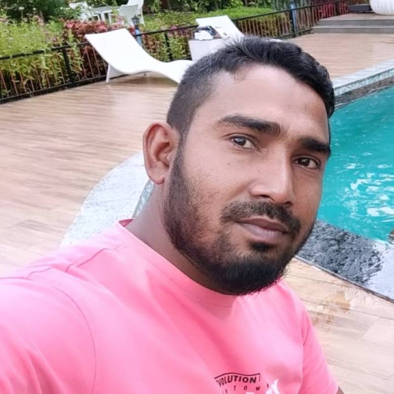 Nur, 37, Jeshore