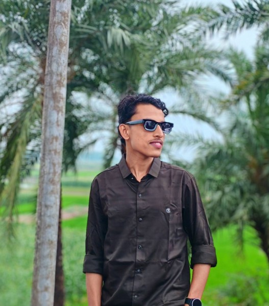 Noman, 23, gaza