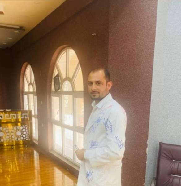 Dr:Nisar Ahmad Miakhil, 39, Oradea