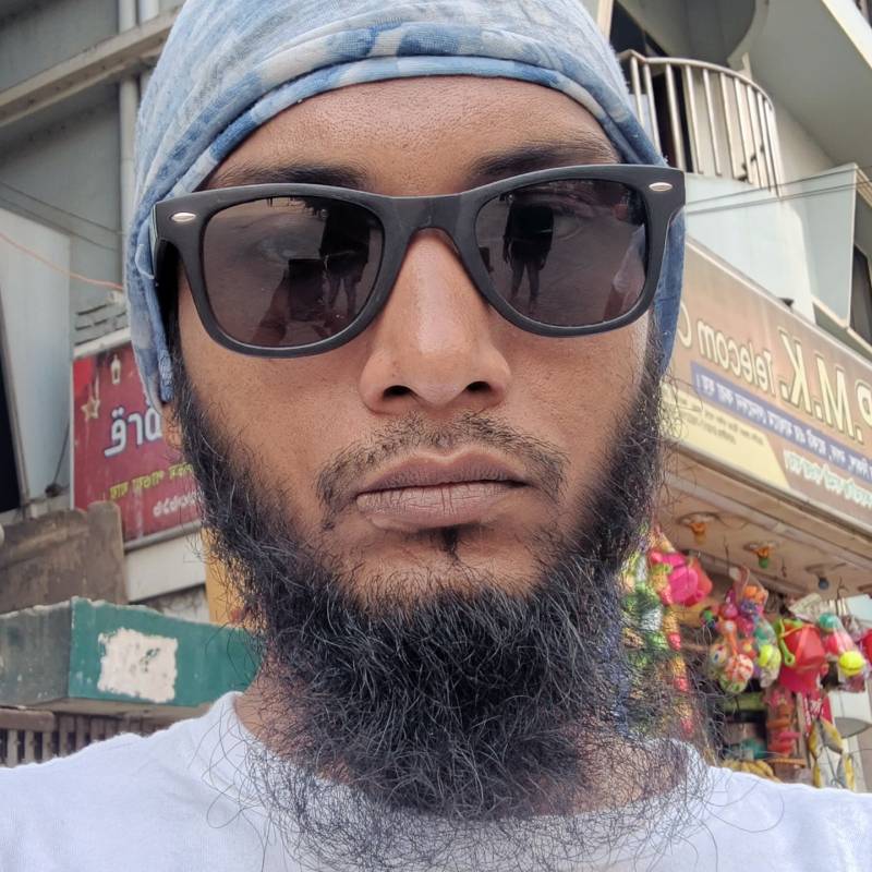 Jobaer, 29, Los Angeles