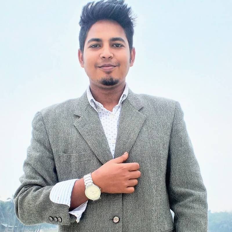 Calling Rudro, 31, Arizona