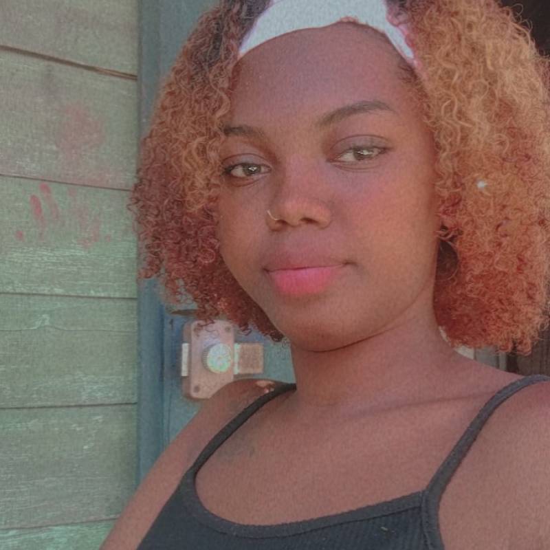Naya, 22, Canada