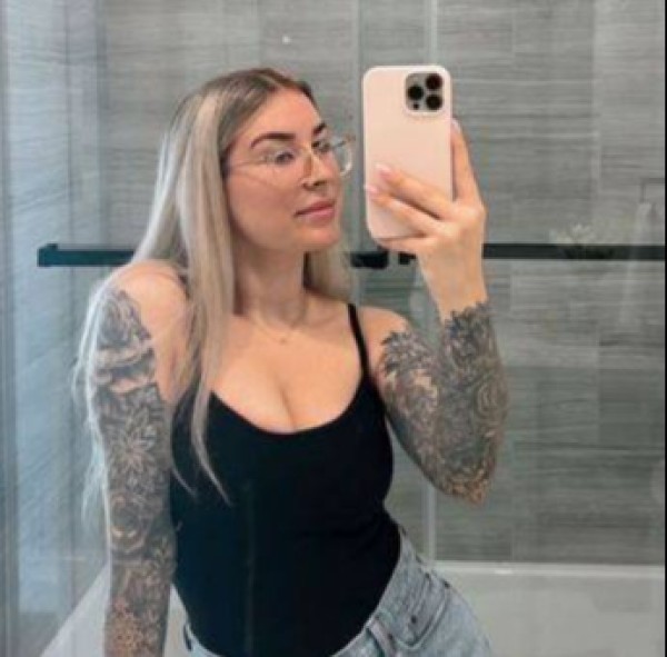 Julianna, 42, Scotland United Kingdom