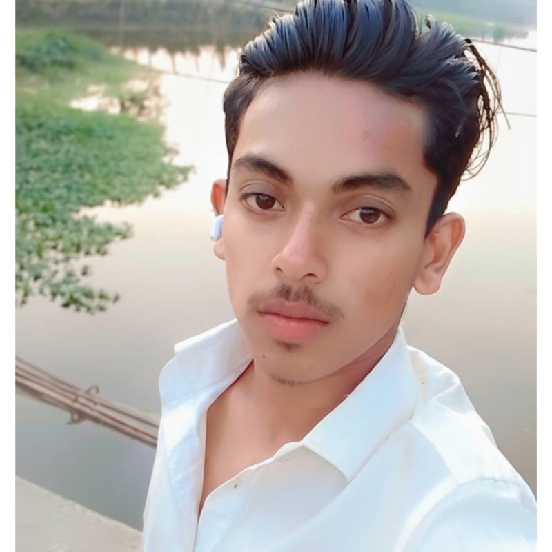 Akash, 22, Hattiesburg Mississippi