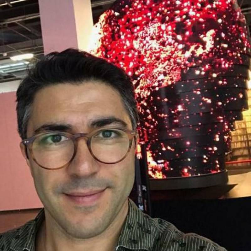 Hamza, 40, Ohio