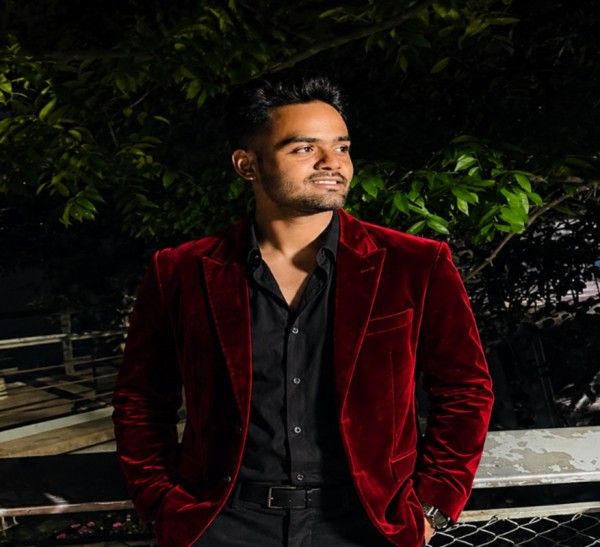 Noyon, 25, Amsterdam