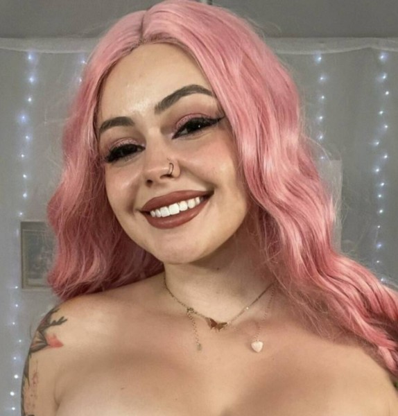 Grace, 26, Nigeria