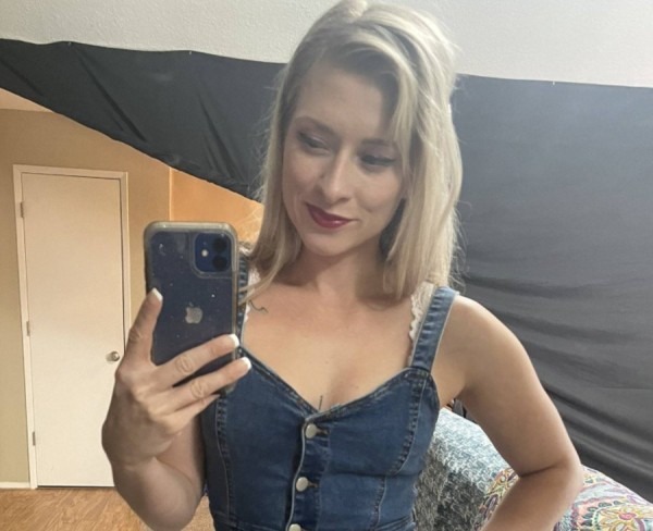 Roea, 34, Missouri