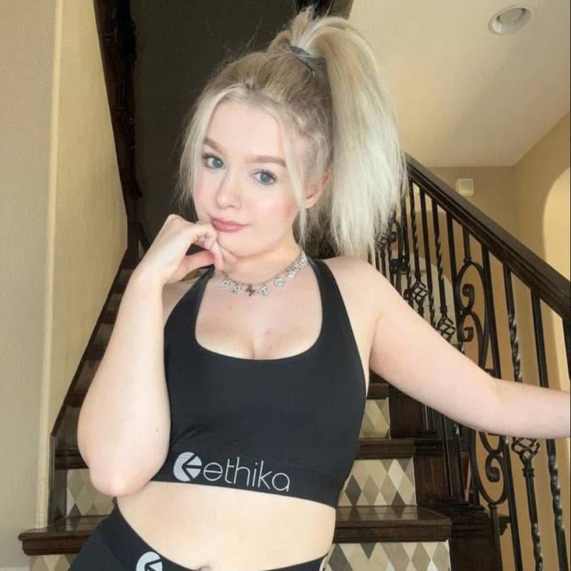 Victoria carmicheal, 27, Bangladesh Rangpur