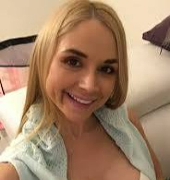 bella, 40, Warren Ohio