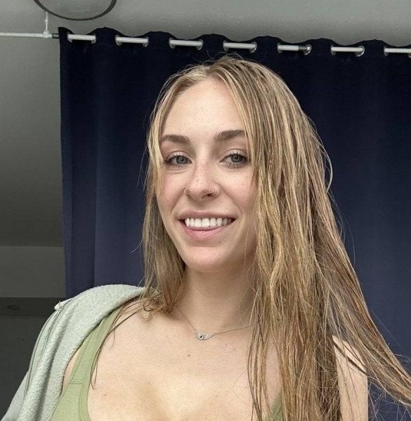 Mayy, 32, Victorville California