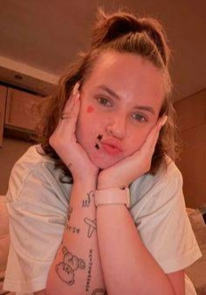 lisabenies, 31, Warren Ohio