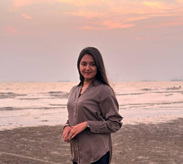 Tabassum, 27, sa