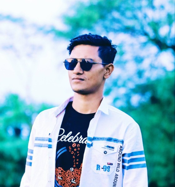 MD Akash, 32, Banner Illinois