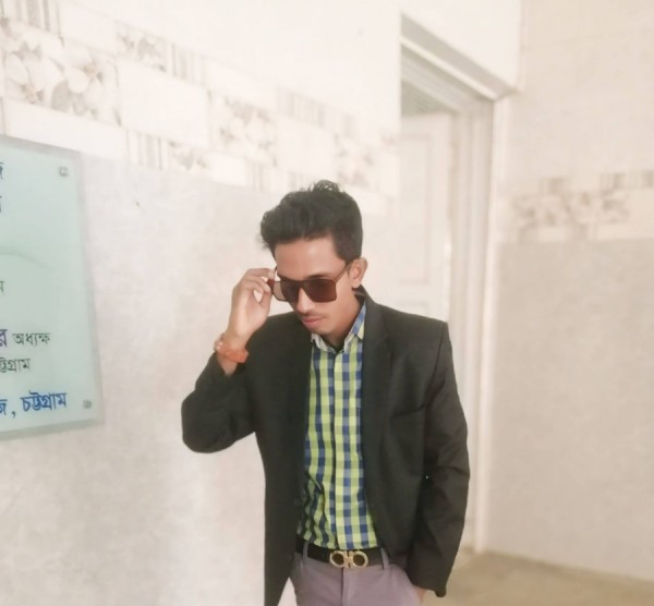 YEASIN, 25, Madagascar