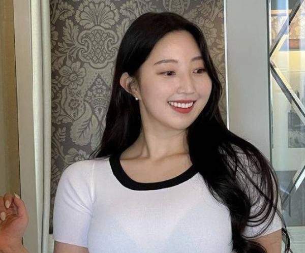 Fang, 30, Maryland