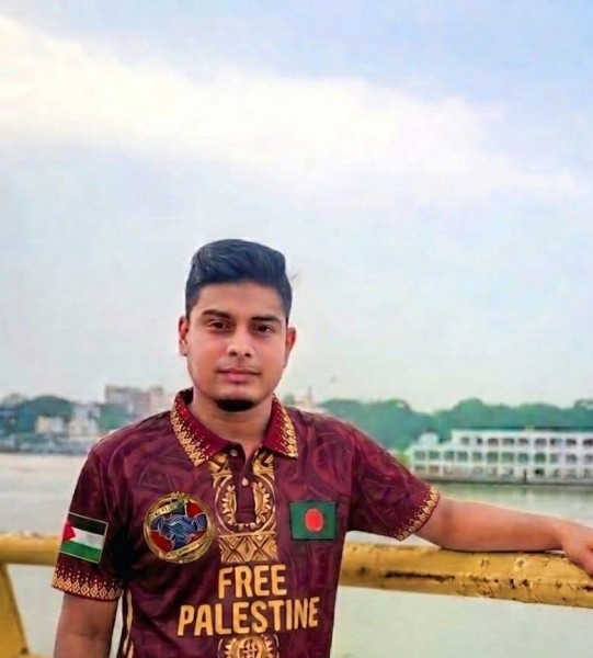 Parosh, 26, Jeshore