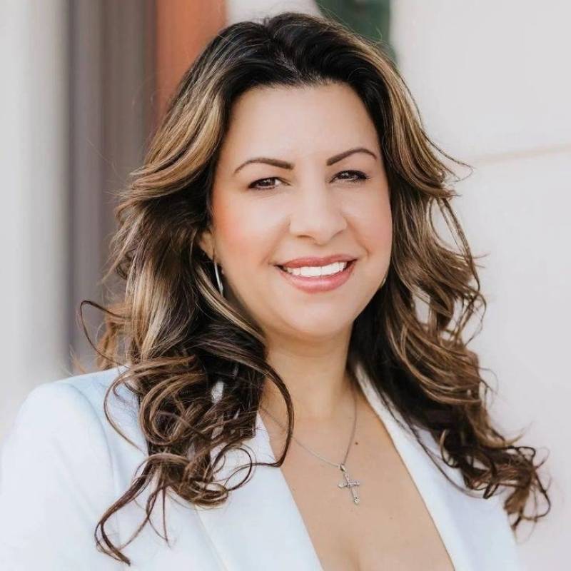 Azara, 54, United Arab Emirate