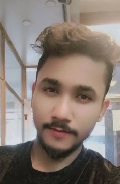 MD sharif, 28, Sharja