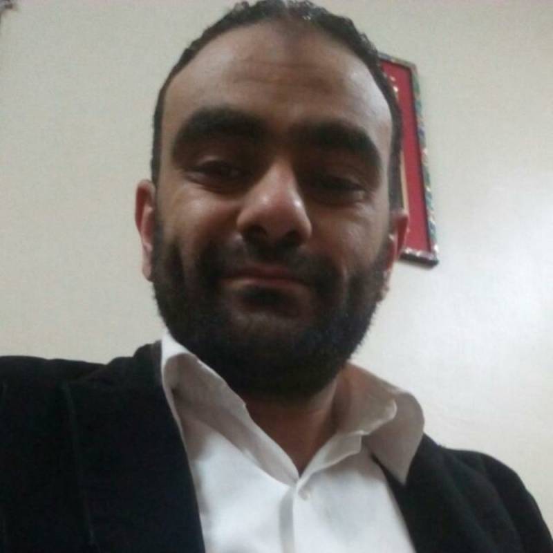 Ayman, 42, Sweden