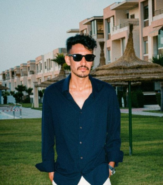 Simo, 29, Birmingham England