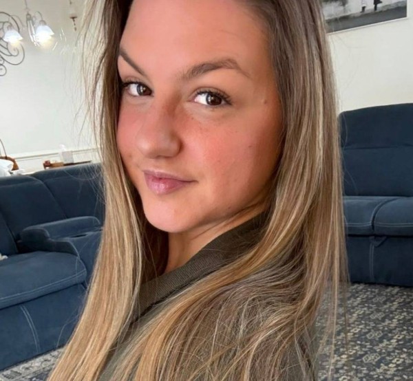 Olivia, 23, kata