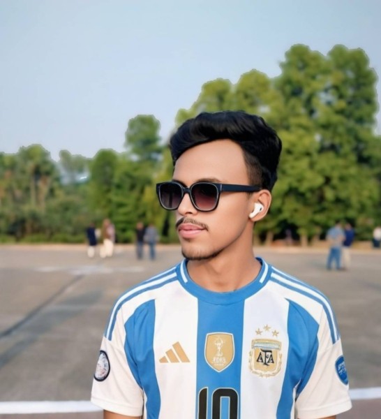 Nayem, 22, DAKAR