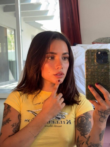 Kelsey, 30, B